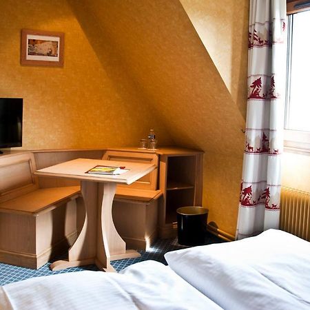 Hotel Spa Et Restaurant Au Chasseur Birkenwald Екстериор снимка