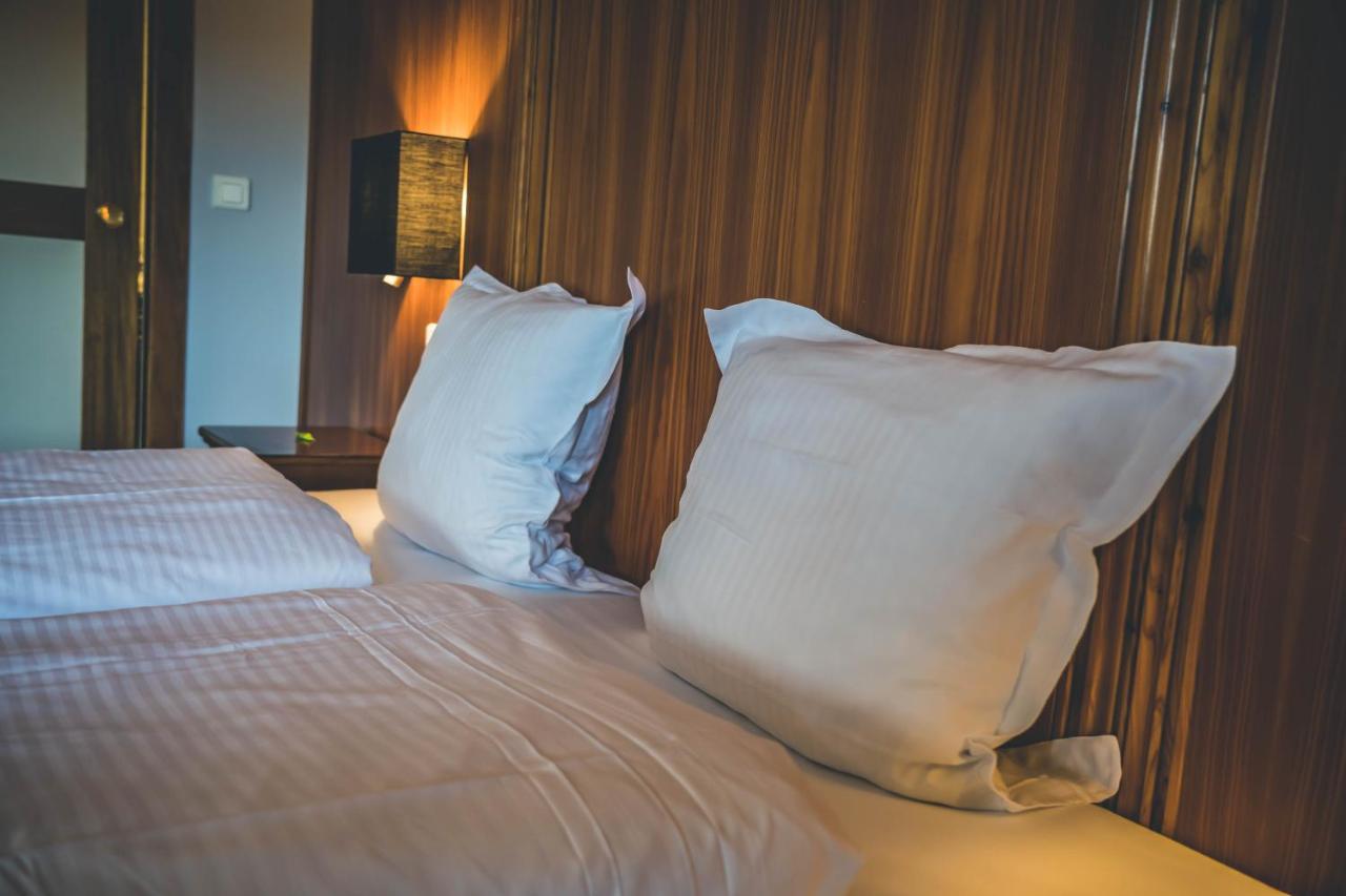 Hotel Spa Et Restaurant Au Chasseur Birkenwald Екстериор снимка