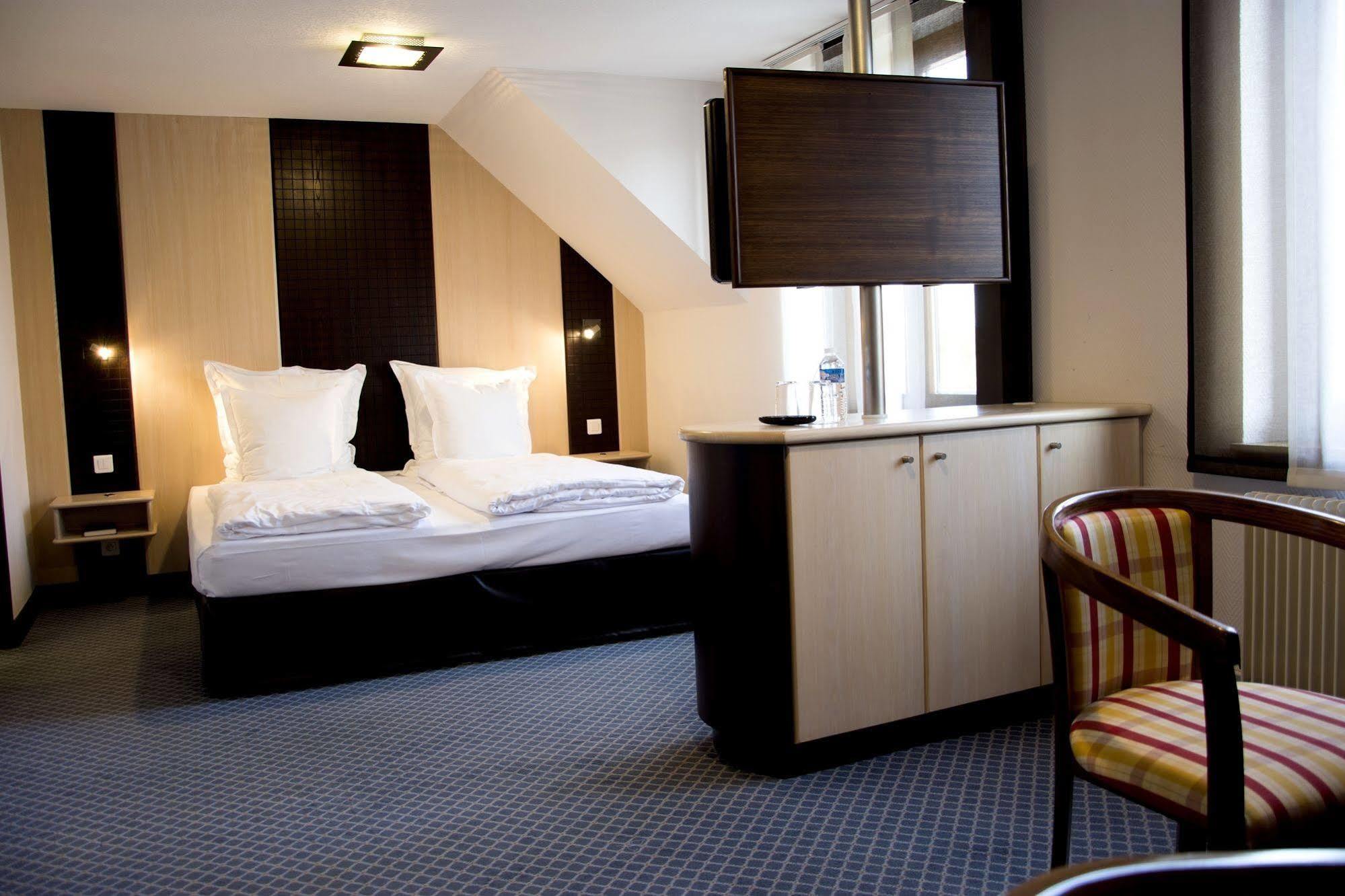 Hotel Spa Et Restaurant Au Chasseur Birkenwald Екстериор снимка